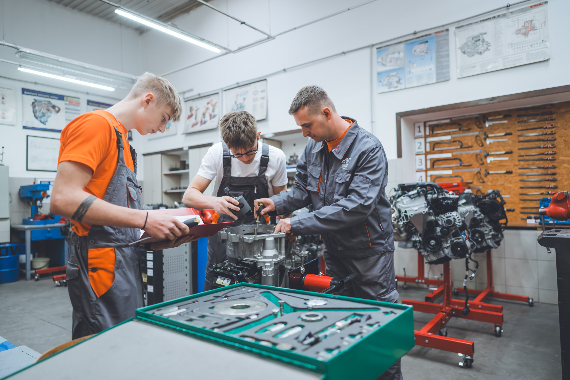 Automechanik – údržba a opravy vozidel