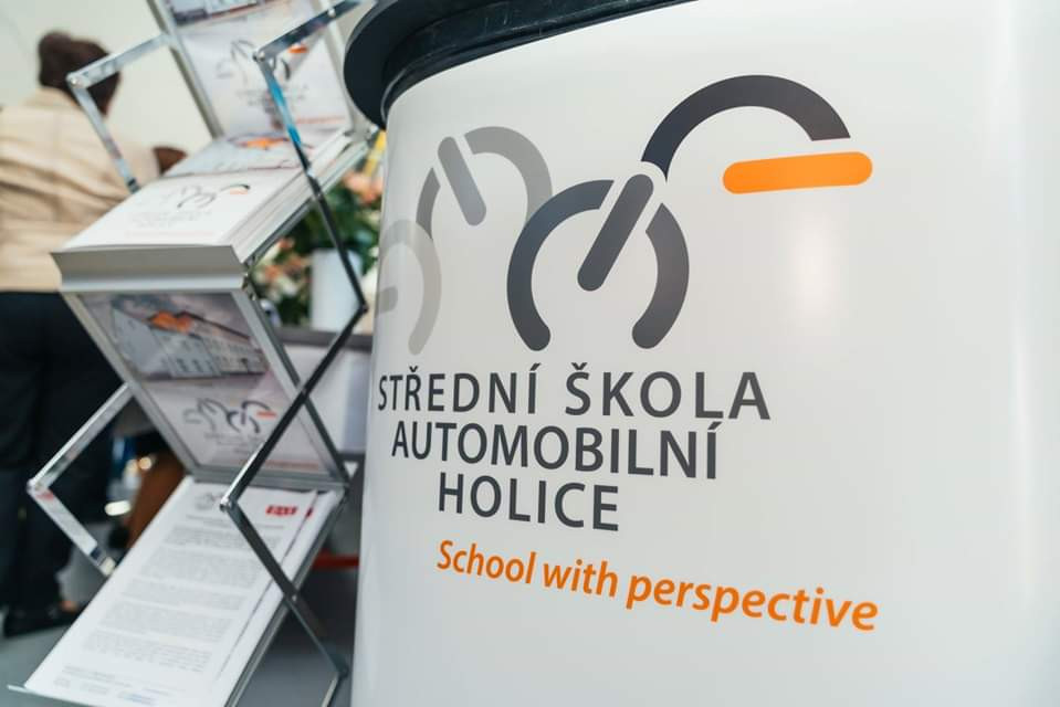 Maturitní ples Střední školy automobilní Holice 2020 - zrušen, bude přesunut na jiný termín